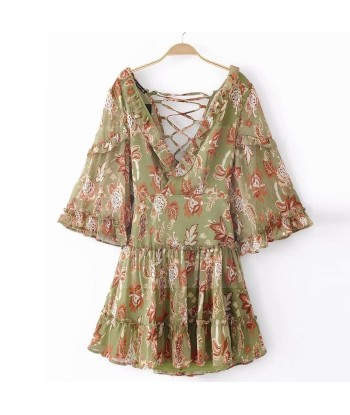 Robe romantique boheme chic rembourrage situé sous