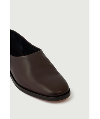 BROWN CAPRI LOAFERS suggérées chez