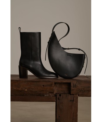 CARA BLACK BOOTS Véritable concentré