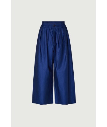 CAMERON BLUE TROUSERS est présent 